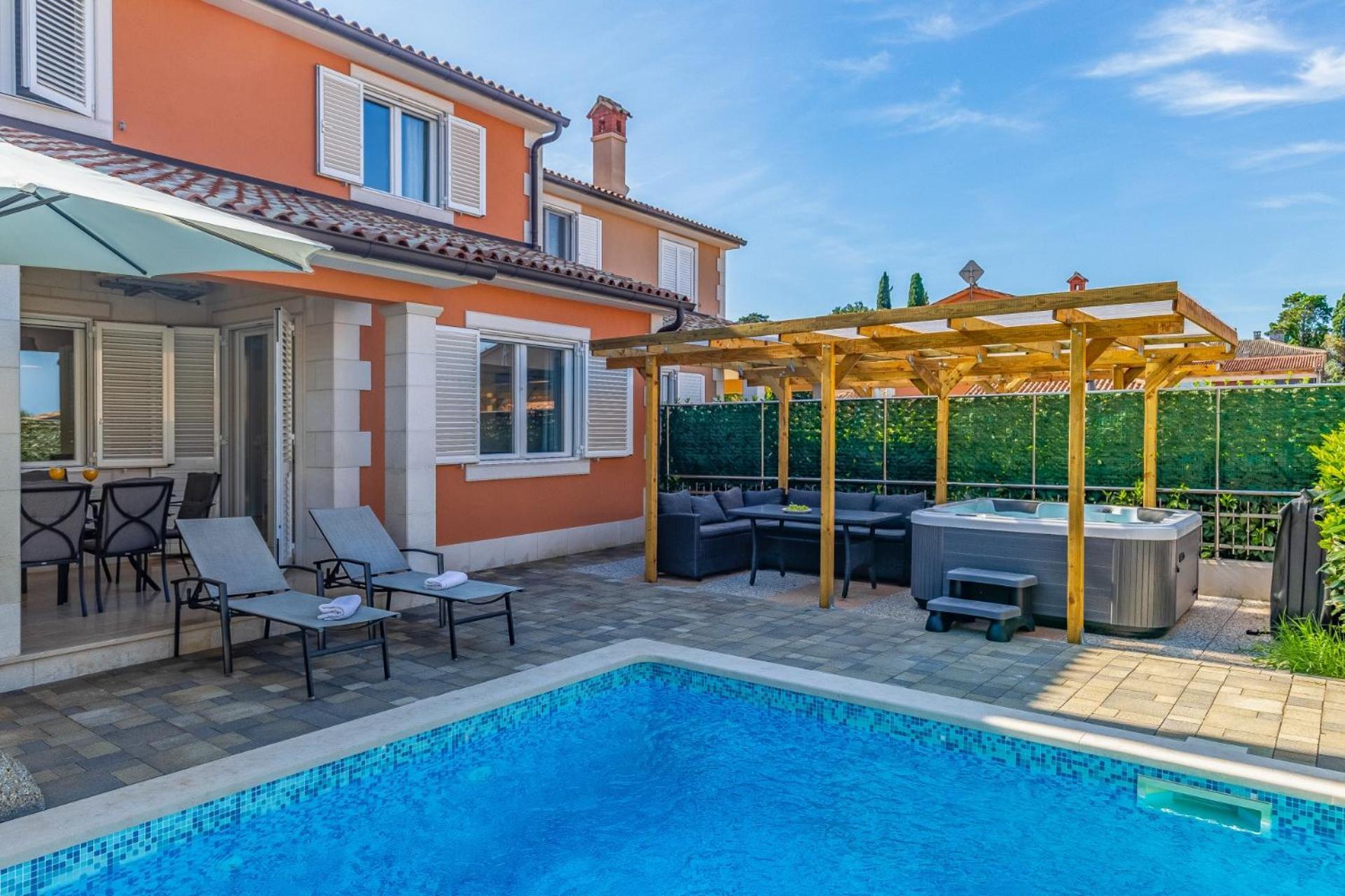 Villas Lotus With Pool And Jacuzzi Pula Bagian luar foto