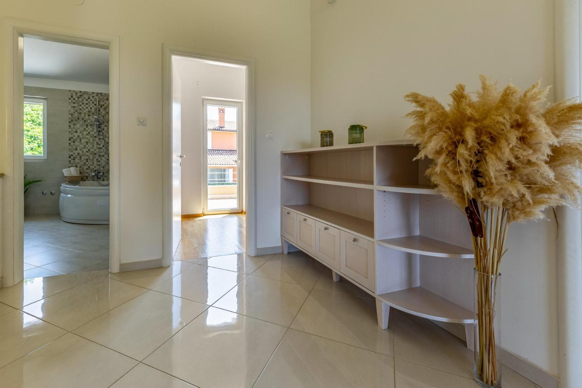 Villas Lotus With Pool And Jacuzzi Pula Bagian luar foto
