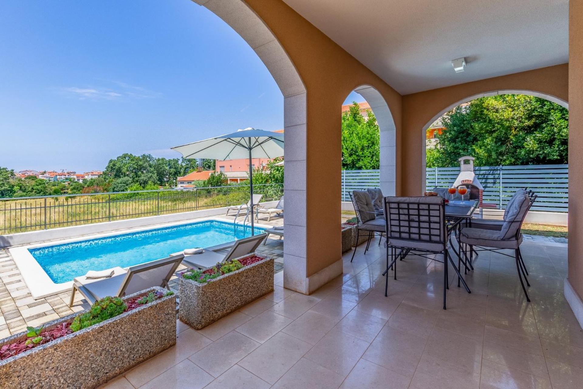 Villas Lotus With Pool And Jacuzzi Pula Bagian luar foto