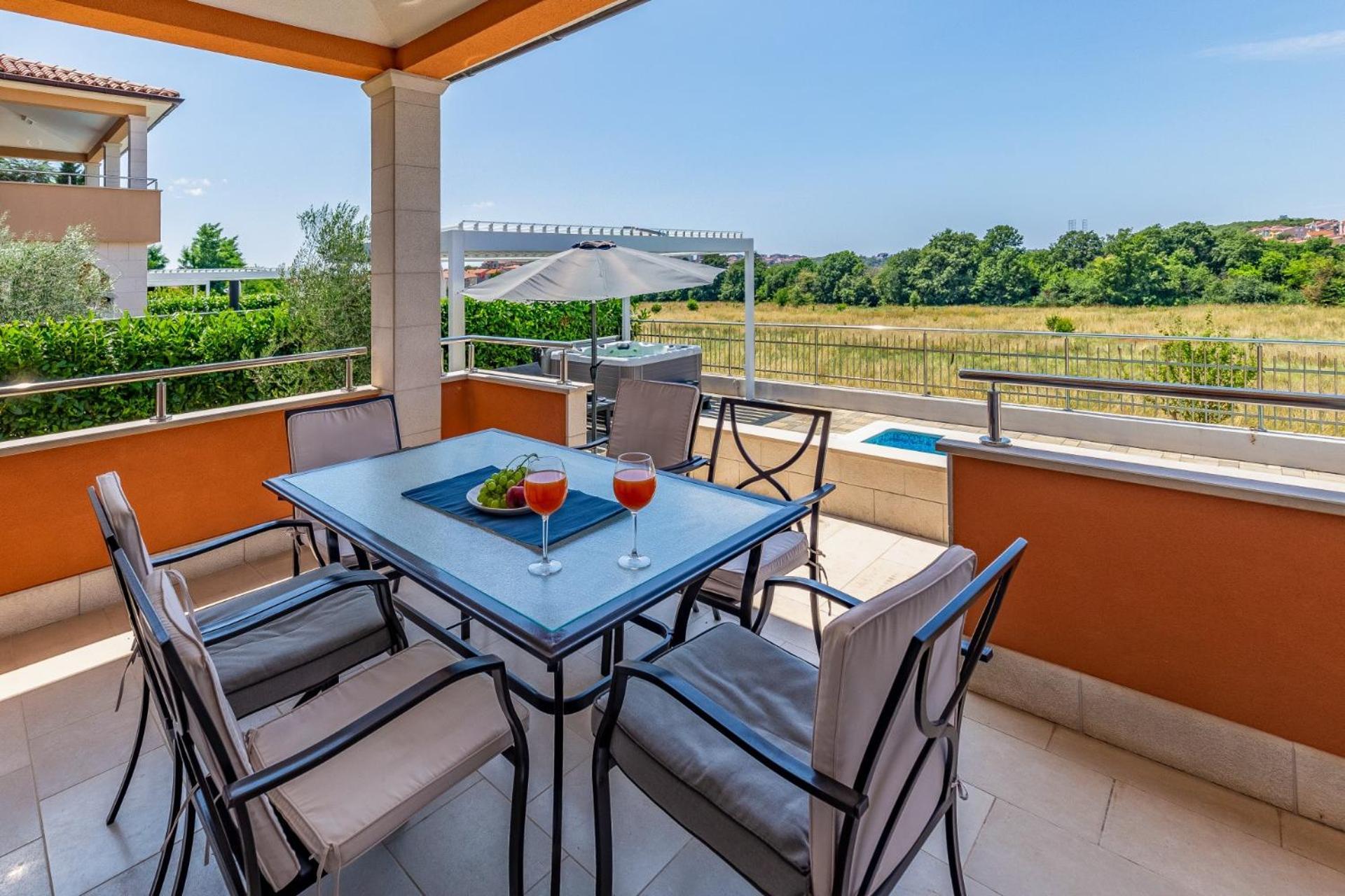 Villas Lotus With Pool And Jacuzzi Pula Bagian luar foto